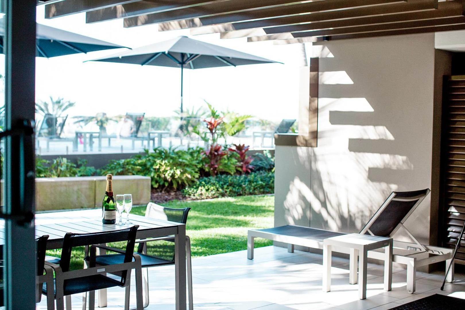 Seahaven Noosa Beachfront Resort エクステリア 写真